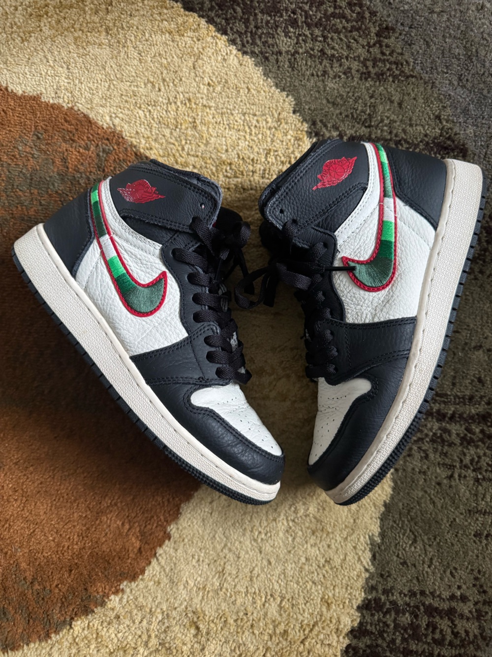 Air Jordan 1 High “A Star Is Born” 575441 015